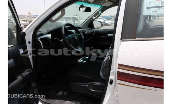 Buy Import Toyota Hilux White Car in Import - Dubai in Batken Buy Import Toyota Hilux White Car in Import - Dubai in Batken
