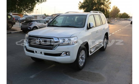 Buy Import Toyota Land Cruiser White Car in Import - Dubai in Batken Buy Import Toyota Land Cruiser White Car in Import - Dubai in Batken
