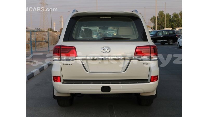 Big with watermark toyota land cruiser batken import dubai 2697