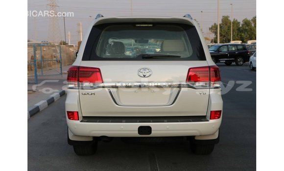 Buy Import Toyota Land Cruiser White Car in Import - Dubai in Batken Buy Import Toyota Land Cruiser White Car in Import - Dubai in Batken