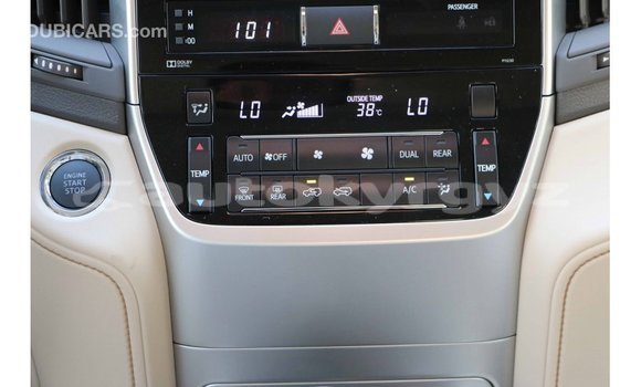 Buy Import Toyota Land Cruiser White Car in Import - Dubai in Batken Buy Import Toyota Land Cruiser White Car in Import - Dubai in Batken