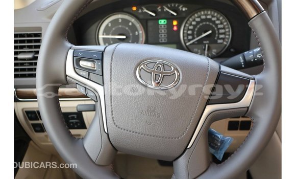 Buy Import Toyota Land Cruiser White Car in Import - Dubai in Batken Buy Import Toyota Land Cruiser White Car in Import - Dubai in Batken