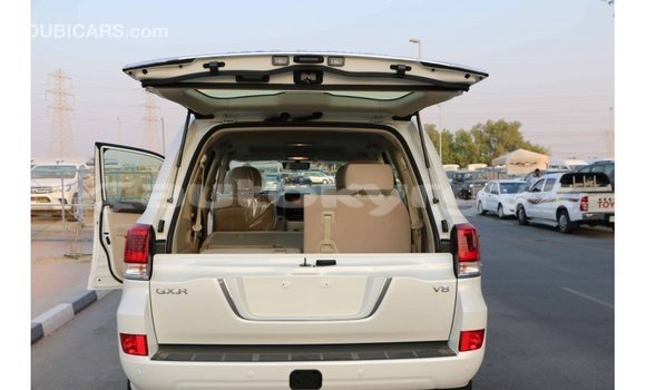 Buy Import Toyota Land Cruiser White Car in Import - Dubai in Batken Buy Import Toyota Land Cruiser White Car in Import - Dubai in Batken