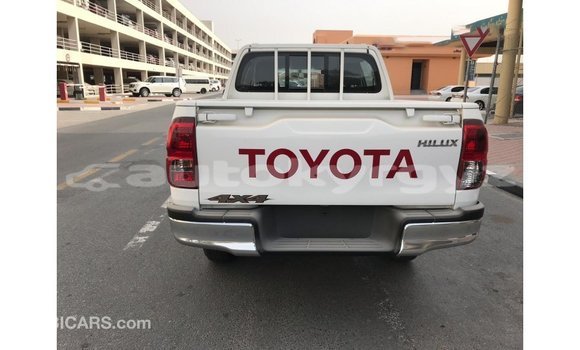 Buy Import Toyota Hilux White Car in Import - Dubai in Batken Buy Import Toyota Hilux White Car in Import - Dubai in Batken