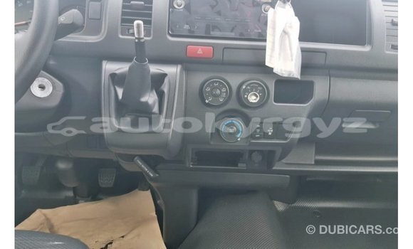 Buy Import Toyota Hiace White Car in Import - Dubai in Batken Buy Import Toyota Hiace White Car in Import - Dubai in Batken