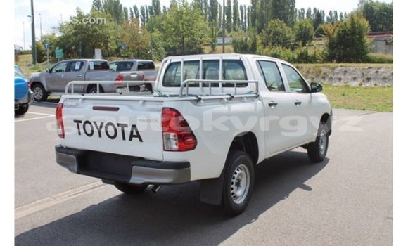 Buy Import Toyota Hilux White Car in Import - Dubai in Batken Buy Import Toyota Hilux White Car in Import - Dubai in Batken
