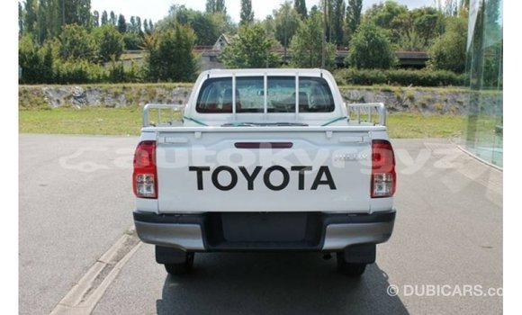 Buy Import Toyota Hilux White Car in Import - Dubai in Batken Buy Import Toyota Hilux White Car in Import - Dubai in Batken