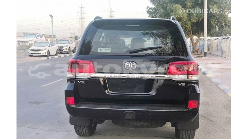 Big with watermark toyota land cruiser batken import dubai 2718