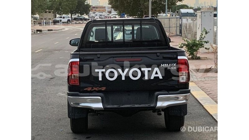 Big with watermark toyota hilux batken import dubai 2721