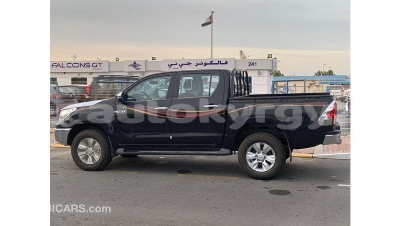 Big with watermark toyota hilux batken import dubai 2721