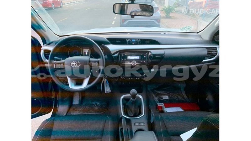 Big with watermark toyota hilux batken import dubai 2721