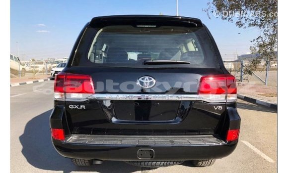 Buy Import Toyota Land Cruiser Black Car in Import - Dubai in Batken Buy Import Toyota Land Cruiser Black Car in Import - Dubai in Batken