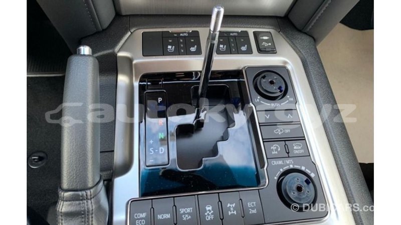 Big with watermark toyota land cruiser batken import dubai 2733