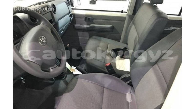 Big with watermark toyota land cruiser batken import dubai 2739