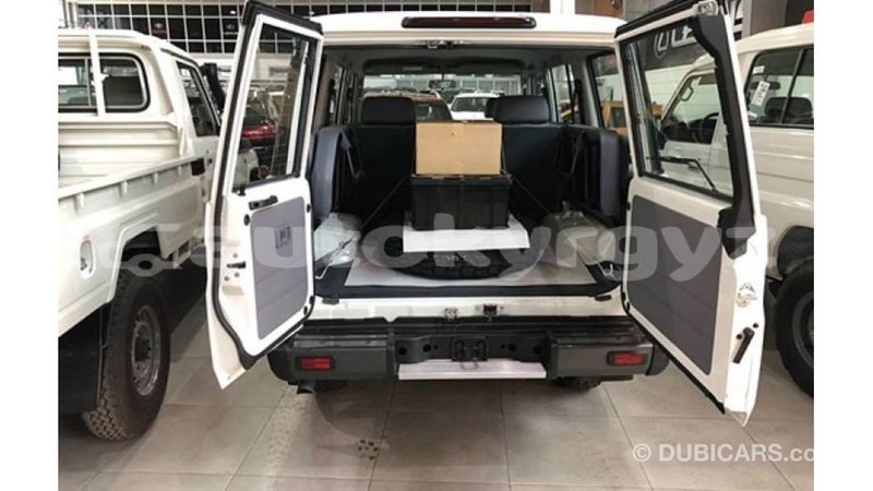 Big with watermark toyota land cruiser batken import dubai 2739