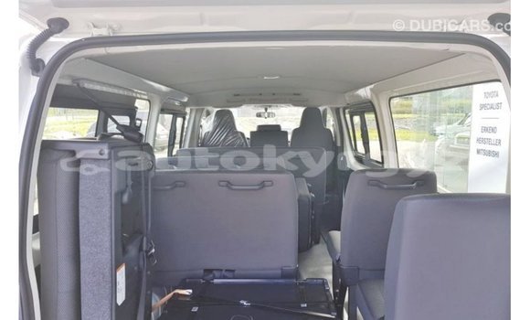 Buy Import Toyota Hiace White Car in Import - Dubai in Batken Buy Import Toyota Hiace White Car in Import - Dubai in Batken