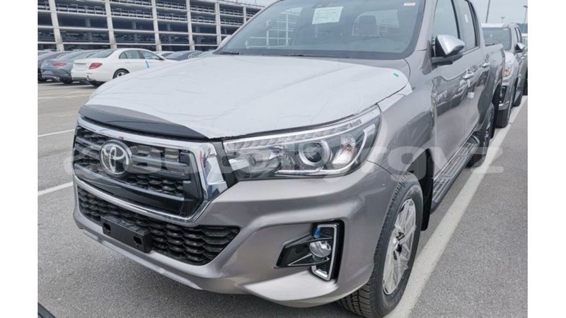 Big with watermark toyota hilux batken import dubai 2746