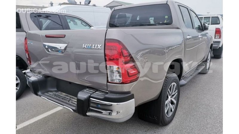 Big with watermark toyota hilux batken import dubai 2746