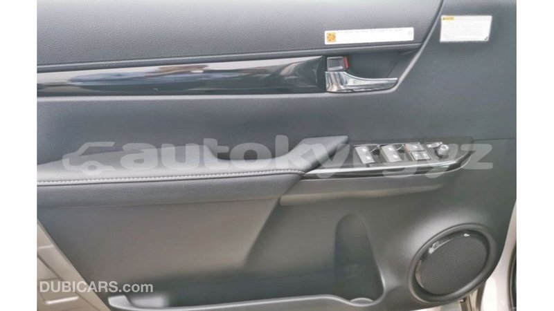 Big with watermark toyota hilux batken import dubai 2746