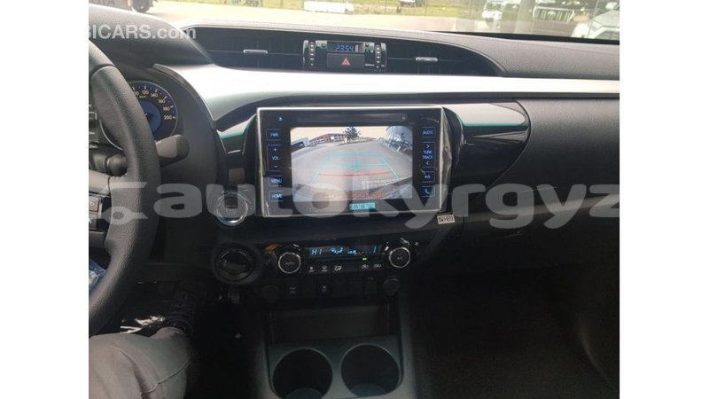 Big with watermark toyota hilux batken import dubai 2746