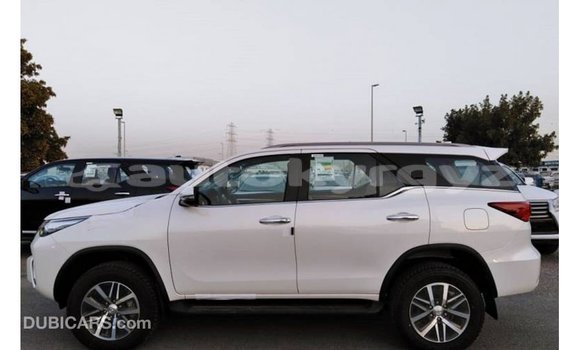 Buy Import Toyota Fortuner White Car in Import - Dubai in Batken Buy Import Toyota Fortuner White Car in Import - Dubai in Batken