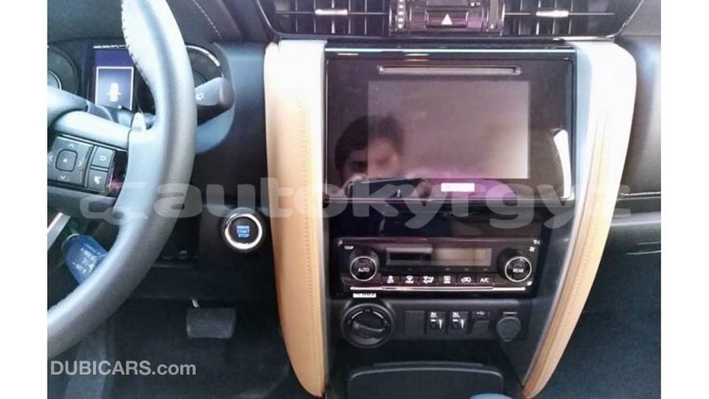 Big with watermark toyota fortuner batken import dubai 2747