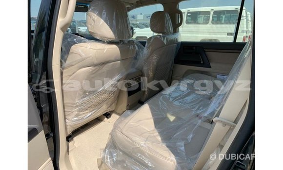 Buy Import Toyota Land Cruiser Black Car in Import - Dubai in Batken Buy Import Toyota Land Cruiser Black Car in Import - Dubai in Batken