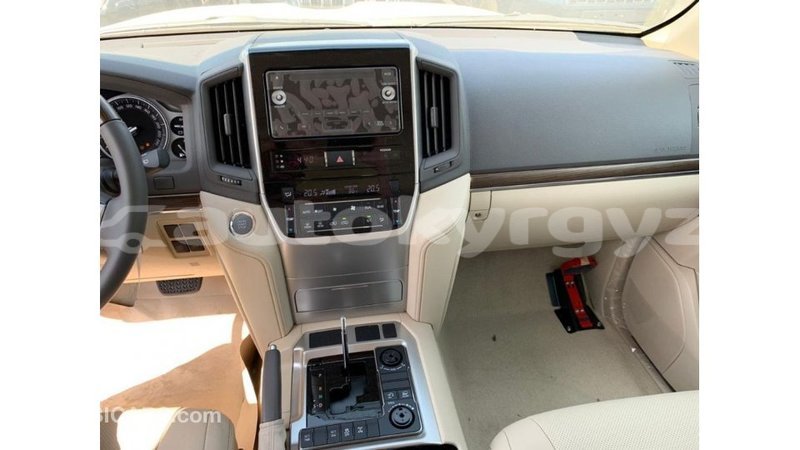 Big with watermark toyota land cruiser batken import dubai 2752