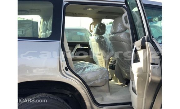 Buy Import Toyota Land Cruiser Other Car in Import - Dubai in Batken Buy Import Toyota Land Cruiser Other Car in Import - Dubai in Batken