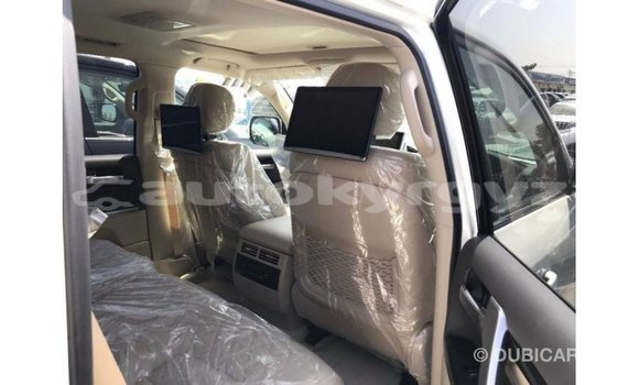 Buy Import Toyota Land Cruiser White Car in Import - Dubai in Batken Buy Import Toyota Land Cruiser White Car in Import - Dubai in Batken