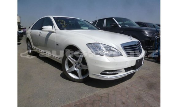 Buy Import Mercedes-Benz 190 White Car in Import - Dubai in Batken Buy Import Mercedes-Benz 190 White Car in Import - Dubai in Batken