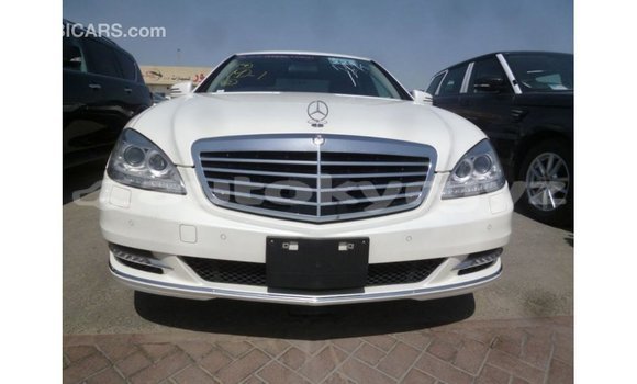 Buy Import Mercedes-Benz 190 White Car in Import - Dubai in Batken Buy Import Mercedes-Benz 190 White Car in Import - Dubai in Batken