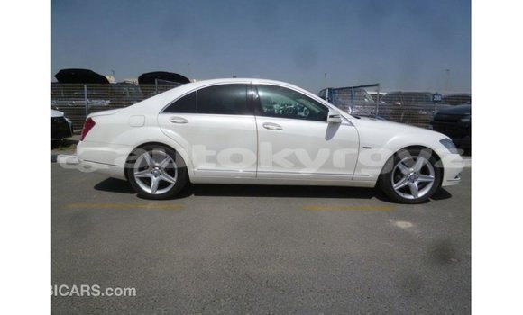 Buy Import Mercedes-Benz 190 White Car in Import - Dubai in Batken Buy Import Mercedes-Benz 190 White Car in Import - Dubai in Batken