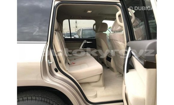 Buy Import Toyota Land Cruiser Other Car in Import - Dubai in Batken Buy Import Toyota Land Cruiser Other Car in Import - Dubai in Batken