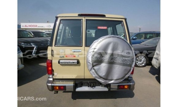 Buy Import Toyota Land Cruiser Beige Car in Import - Dubai in Batken Buy Import Toyota Land Cruiser Beige Car in Import - Dubai in Batken
