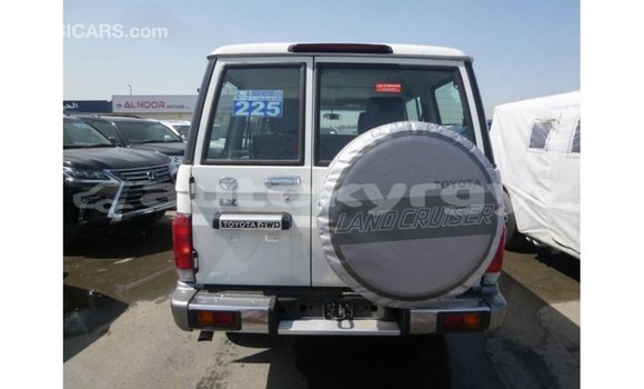 Buy Import Toyota Land Cruiser White Car in Import - Dubai in Batken Buy Import Toyota Land Cruiser White Car in Import - Dubai in Batken