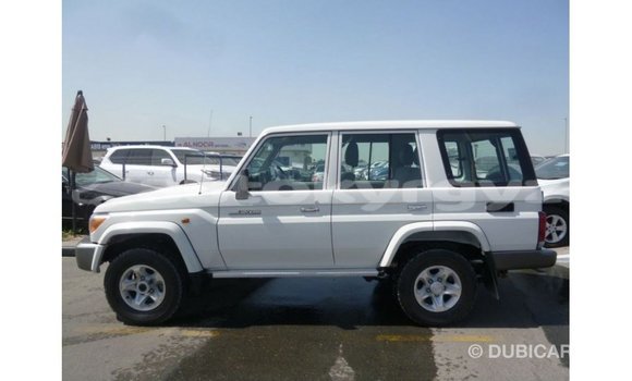 Buy Import Toyota Land Cruiser White Car in Import - Dubai in Batken Buy Import Toyota Land Cruiser White Car in Import - Dubai in Batken