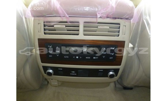 Buy Import Toyota Land Cruiser White Car in Import - Dubai in Batken Buy Import Toyota Land Cruiser White Car in Import - Dubai in Batken
