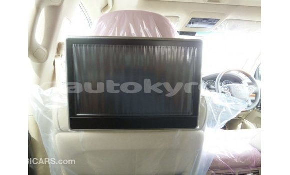 Buy Import Toyota Land Cruiser White Car in Import - Dubai in Batken Buy Import Toyota Land Cruiser White Car in Import - Dubai in Batken