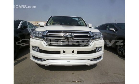 Buy Import Toyota Land Cruiser White Car in Import - Dubai in Batken Buy Import Toyota Land Cruiser White Car in Import - Dubai in Batken