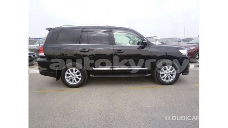 Big with watermark toyota land cruiser batken import dubai 2783