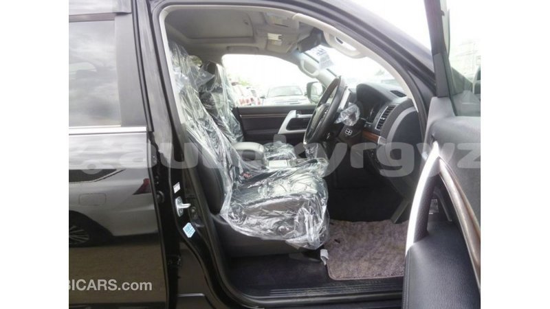 Big with watermark toyota land cruiser batken import dubai 2783