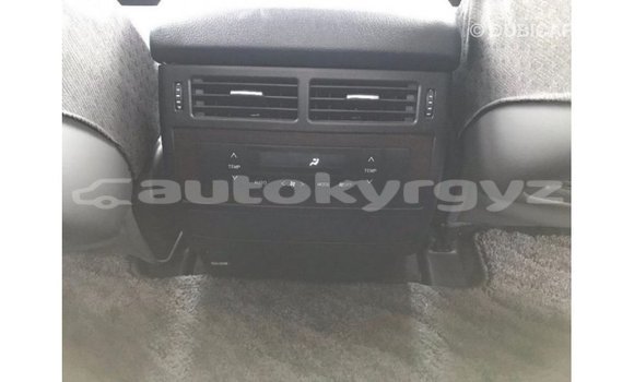 Buy Import Toyota Land Cruiser White Car in Import - Dubai in Batken Buy Import Toyota Land Cruiser White Car in Import - Dubai in Batken