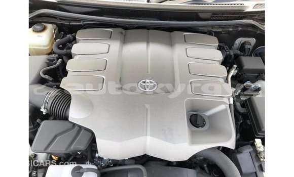 Buy Import Toyota Land Cruiser White Car in Import - Dubai in Batken Buy Import Toyota Land Cruiser White Car in Import - Dubai in Batken
