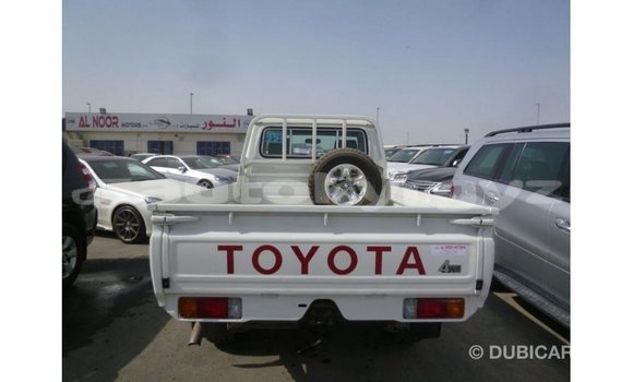 Buy Import Toyota Land Cruiser White Car in Import - Dubai in Batken Buy Import Toyota Land Cruiser White Car in Import - Dubai in Batken