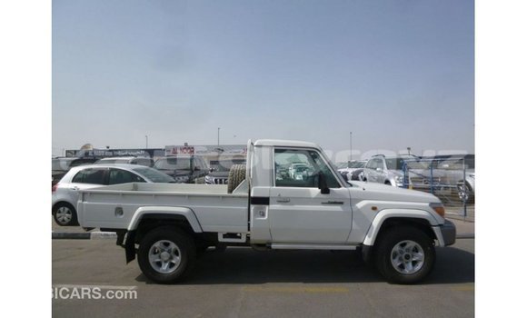 Buy Import Toyota Land Cruiser White Car in Import - Dubai in Batken Buy Import Toyota Land Cruiser White Car in Import - Dubai in Batken