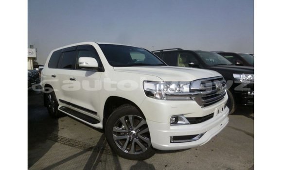 Buy Import Toyota Land Cruiser White Car in Import - Dubai in Batken Buy Import Toyota Land Cruiser White Car in Import - Dubai in Batken