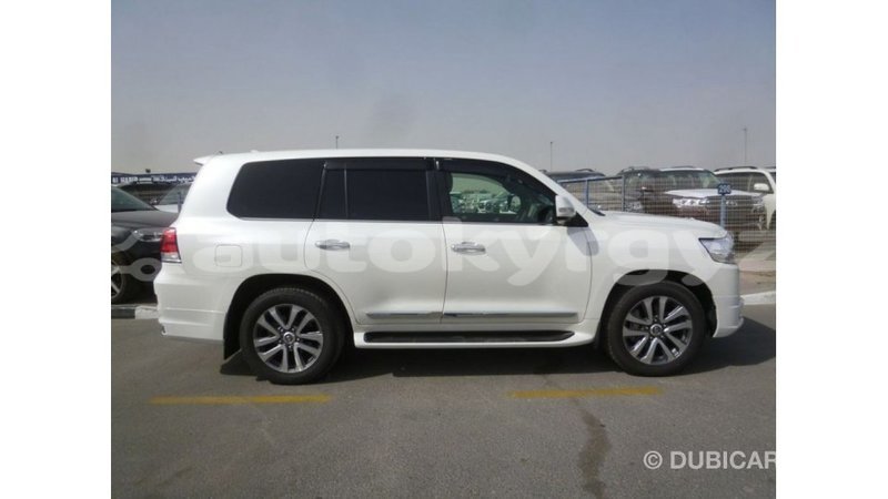 Big with watermark toyota land cruiser batken import dubai 2796