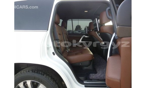 Buy Import Toyota Land Cruiser White Car in Import - Dubai in Batken Buy Import Toyota Land Cruiser White Car in Import - Dubai in Batken
