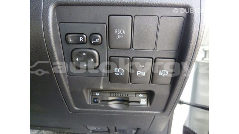 Big with watermark toyota land cruiser batken import dubai 2796